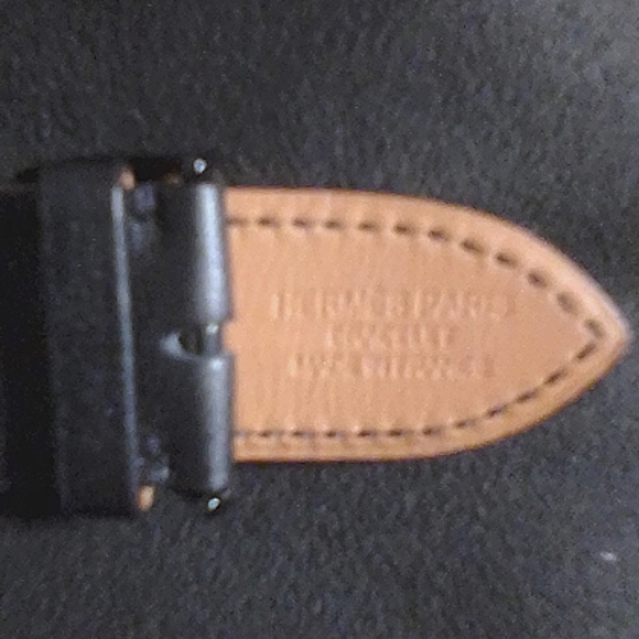 Hermes apple watch band 44mm.black.authentic. - Picture 3 of 3